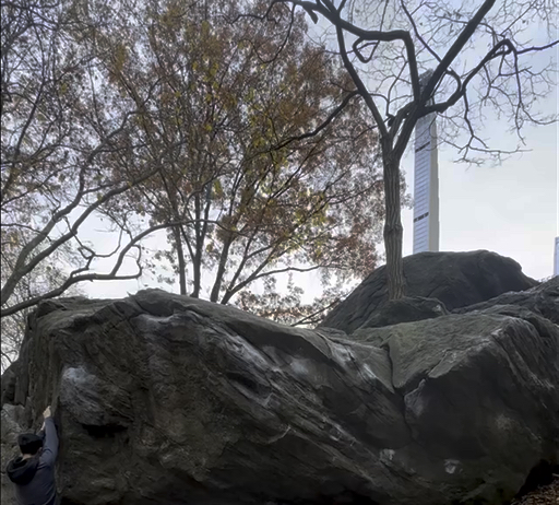 V5 Polish Traverse climbing video by Jaymz Sun